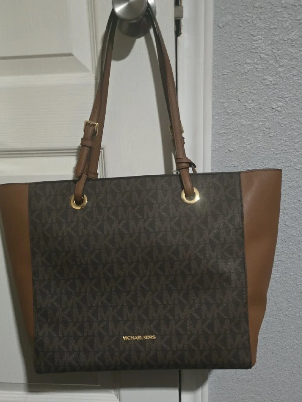 NEW Michael Kors Brown and Tan MK Signature Tote